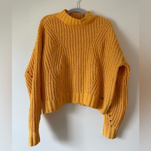 Hollister Sweaters - Hollister Orange Sweater 🚫 SOLD